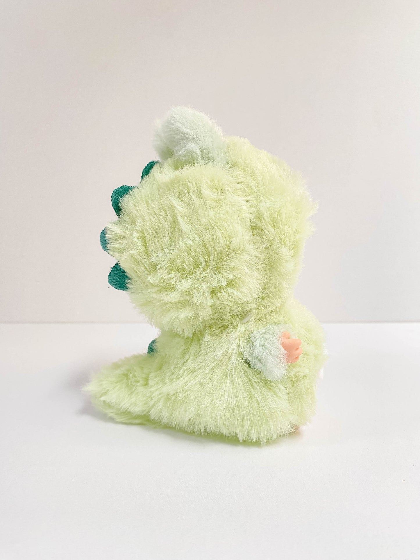 Cute Green Dino Doll Outfit – Plush Dinosaur Costume for Mini Dolls
